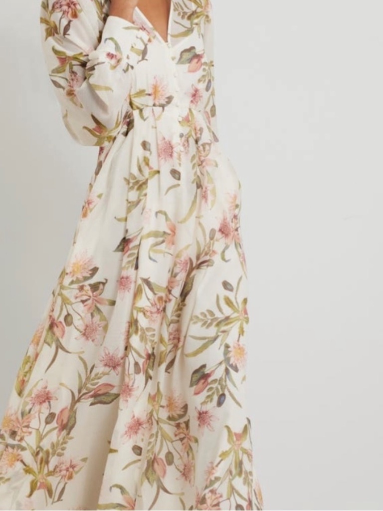 Chelsea28 Brand New With Tags Gorgeous Floral Dress - Size Large — image 3 of 5